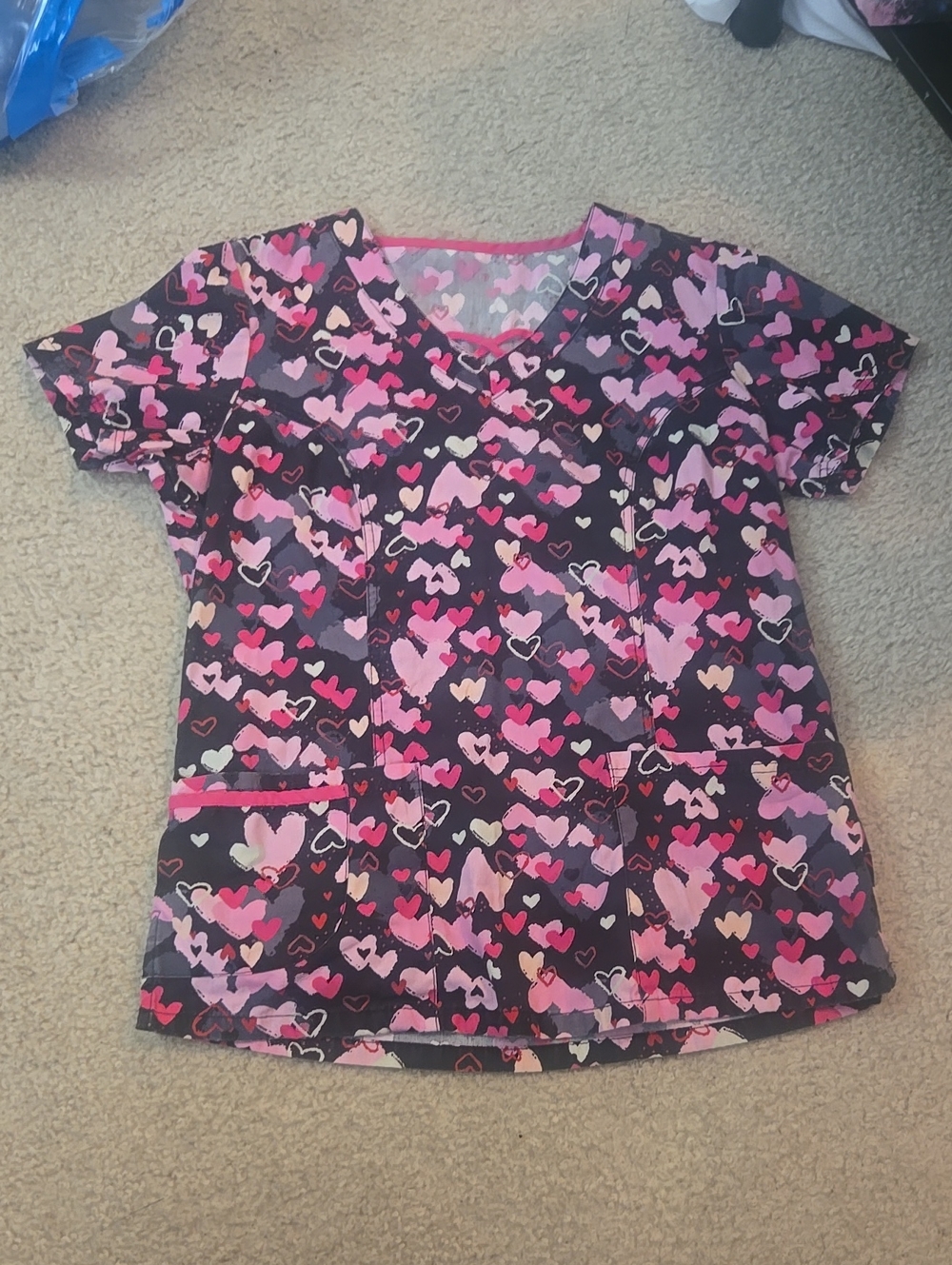 Butter Soft Heart-Print Scrub Top in Pink and Black